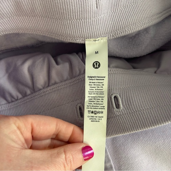 Lululemon Scuba Mid Rise Wide Leg Fleece Pants Lilac Ether Lavender M - Picture 7 of 11